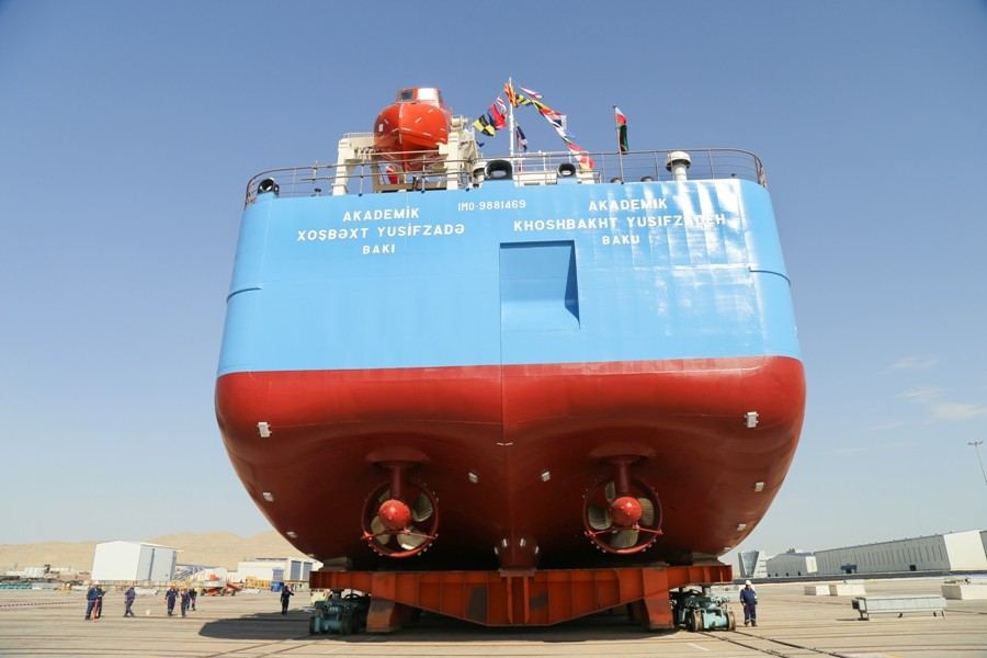 “Akademik Xoşbəxt Yusifzadə” tankeri suya salınıb (FOTO) - Gallery Image